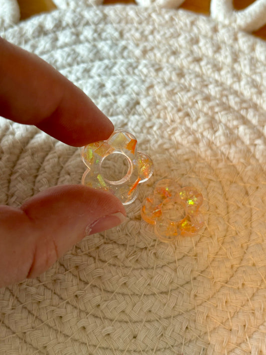 Pampilles transparentes avec grosses paillettes oranges