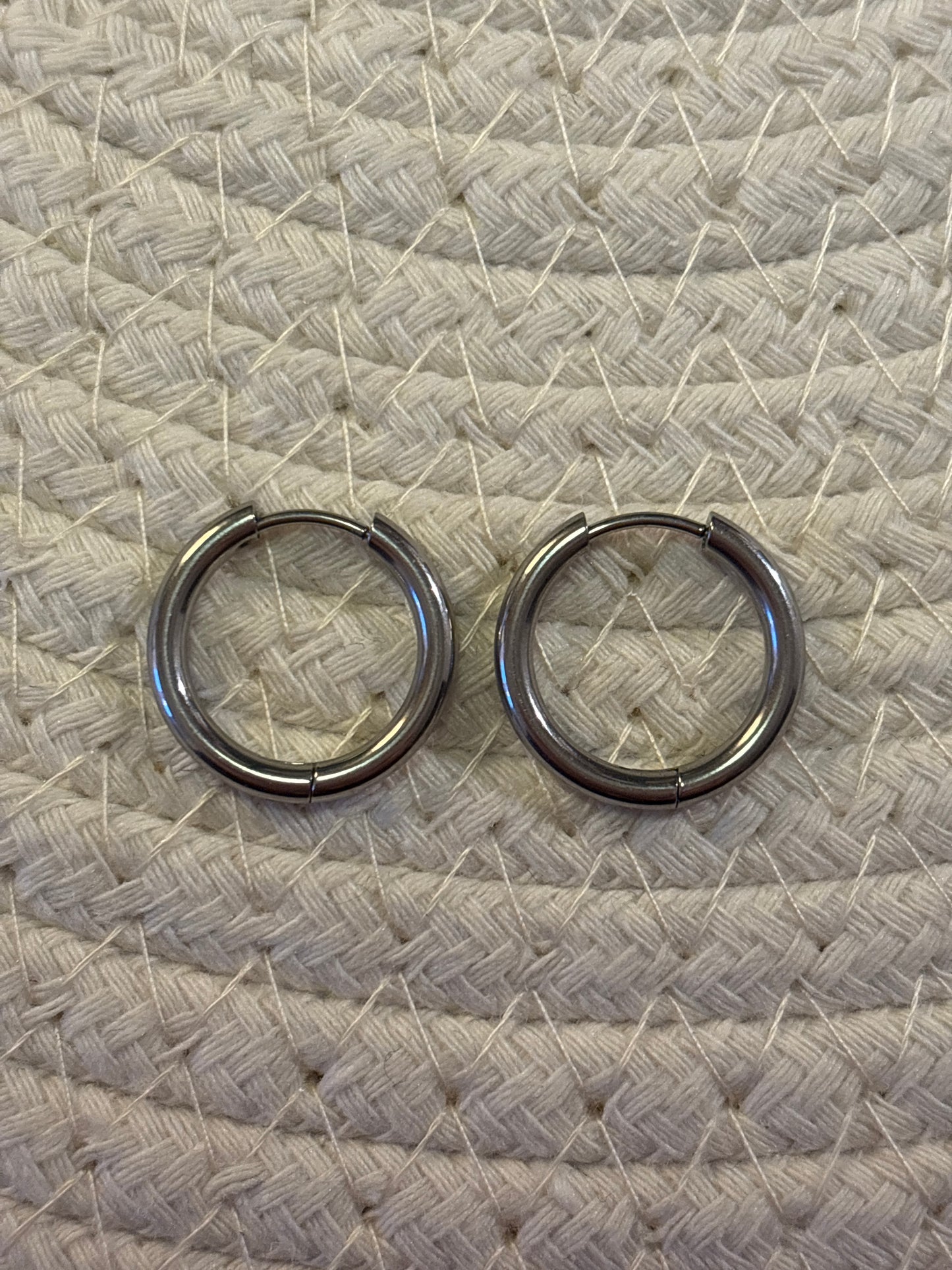 Créoles argentées - 14mm