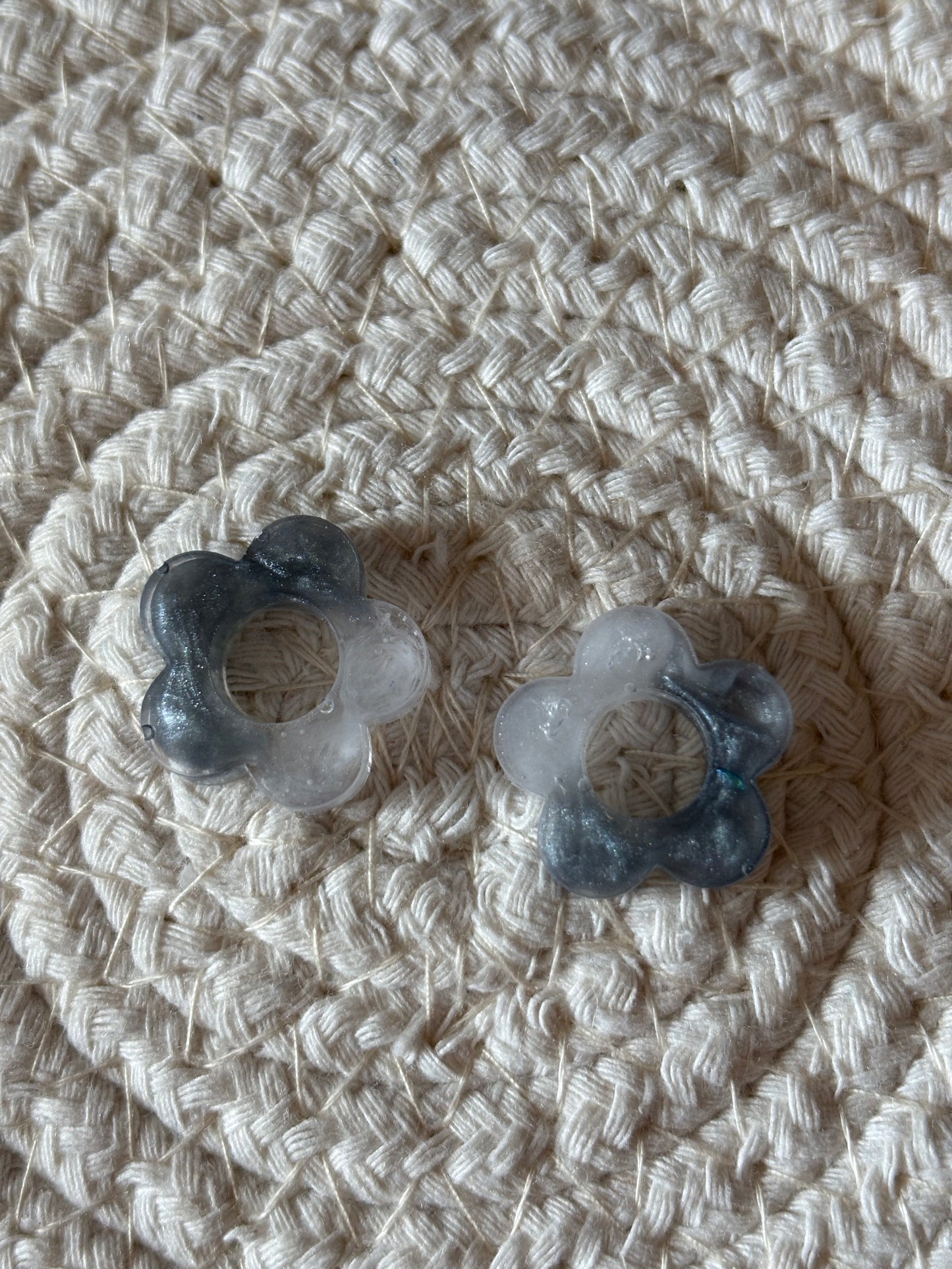 Pampilles en résine bicolore